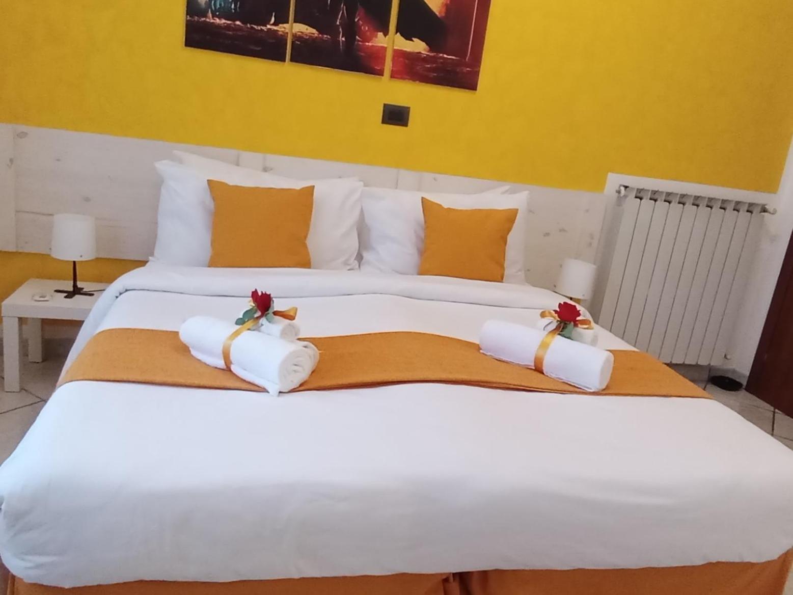 Bed and Breakfast G&G Giusy E Gabry Santhià Exteriér fotografie